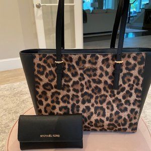 Michael Kors Purse with Wallet